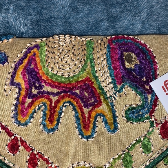 Rainbow elephant embroidered envelope clutch - Picture 7 of 7